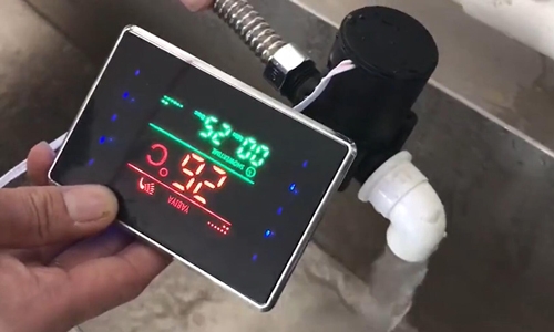 18V micro hydroelectric generator with display feature