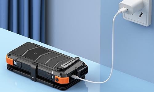 Solar hand crank generator for mobile charge